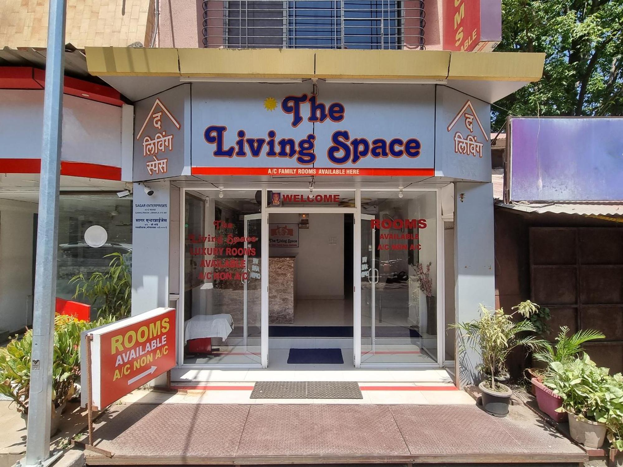 The Living Space Лонавла Екстер'єр фото