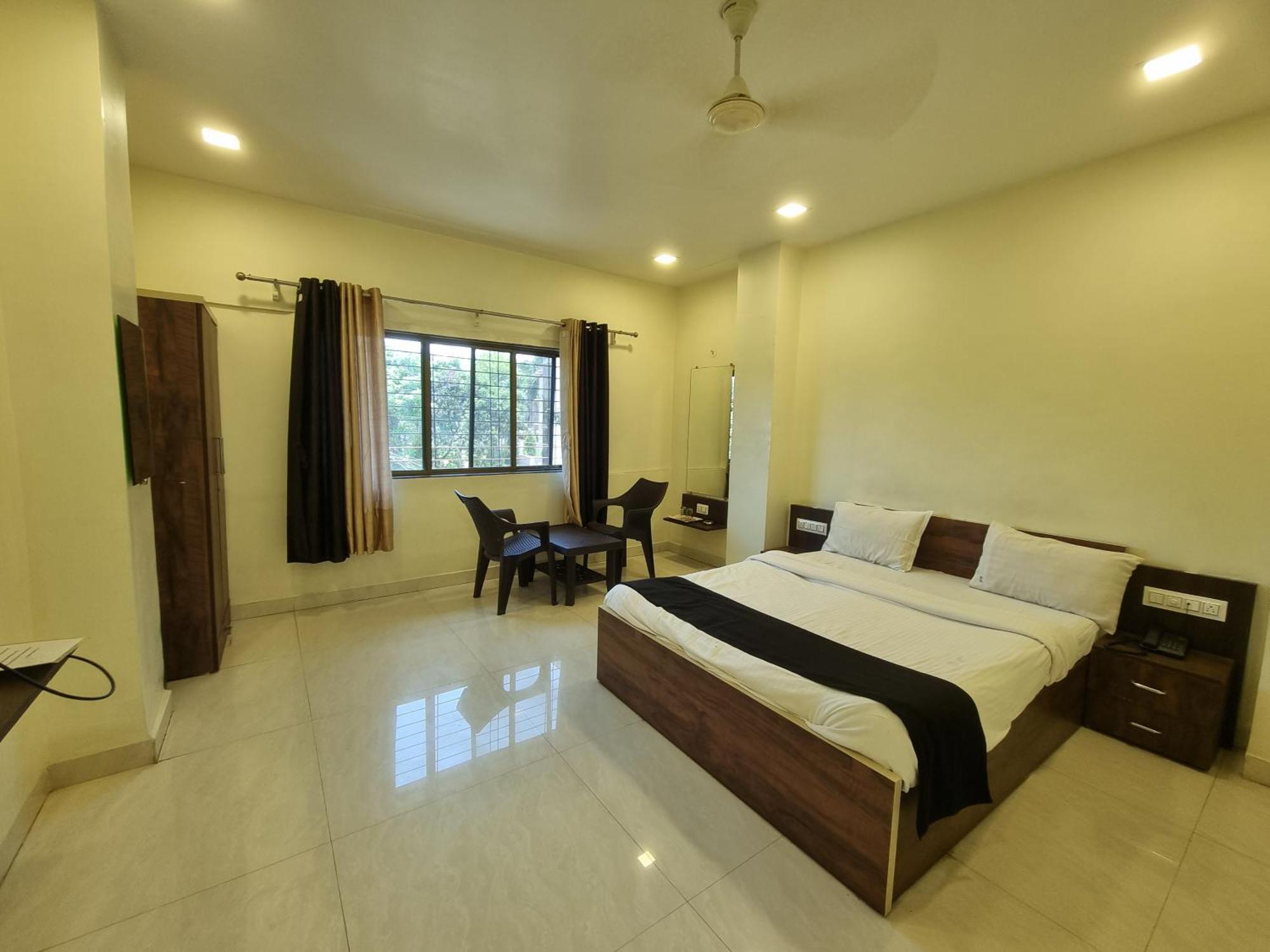 The Living Space Лонавла Екстер'єр фото
