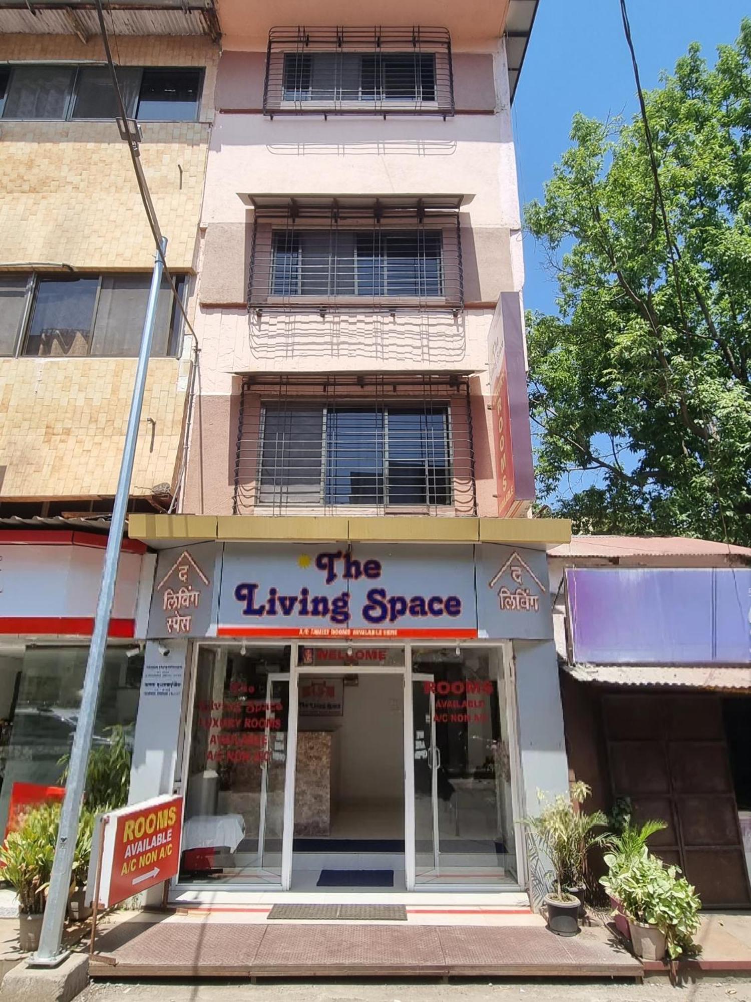 The Living Space Лонавла Екстер'єр фото